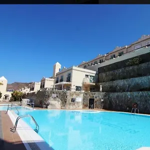 moderno-residencial-puerto-rico-sol-mar-y-piscina.in-canary-islands.com/